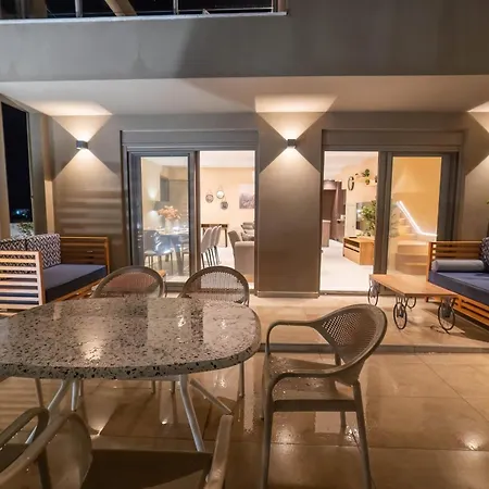 Naturalia Grey Luxury - Private Pool - Sleeps 8 Вилла *