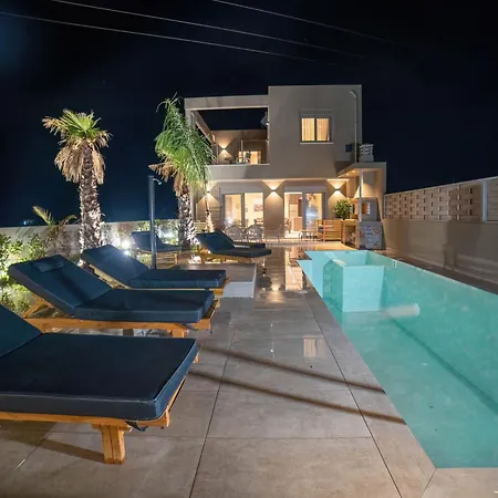 Naturalia Grey Luxury - Private Pool - Sleeps 8 Вилла