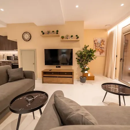Вилла Naturalia Grey Luxury - Private Pool - Sleeps 8 Херсониссос